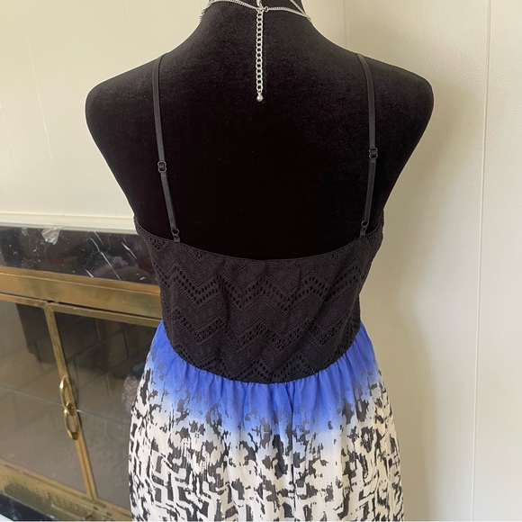 Black and blue maxi dress size medium - Picture 4 of 6